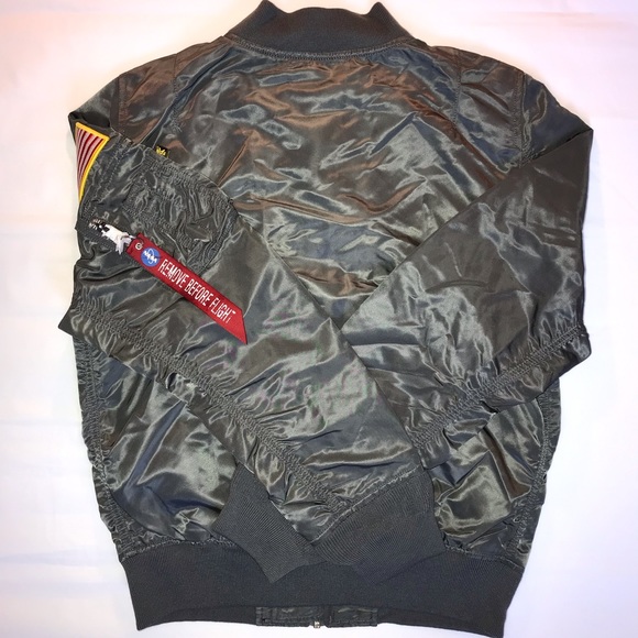 Alpha Industries x NASA Bomber Jacket - Picture 2 of 8